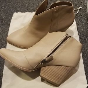 Eileen Fisher vero cuoio size 9 zip ankle boots